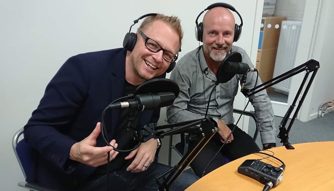 Dennis Westerberg och Tomas Lydahl spelar in podcast och ljudböcker tillsammans. Foto: Sölve Dahlgren