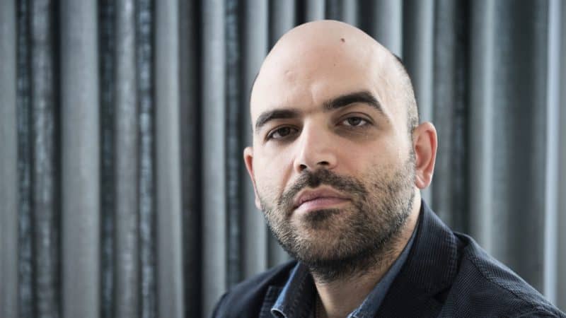 Den italienske författaren Roberto Saviano under ett besök på Bokmässan i Göteborg 2017. Foto: Fredrik Sandberg/TT.