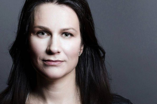 Åsa Erlandsson, journalist och författare. Foto: Göran Segeholm/Talarforum