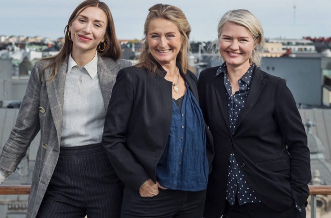 Bokförlaget Stolpe växer med två nyrekryteringar. Jennifer Paterson, Marika Stolpe och Jeanna Eklund. Foto: Stina Stjernkvist