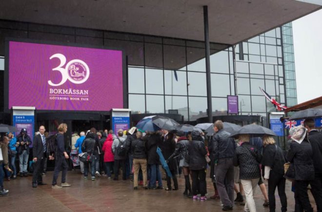 Köer utanför Bokmässan 2014. Foto: Niklas Maupoix