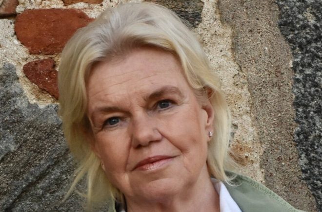 Författaren Catriena Breet släpper barnboken Nallegård - en illustrerad kapitelbok. Fotograf: Malin Troili