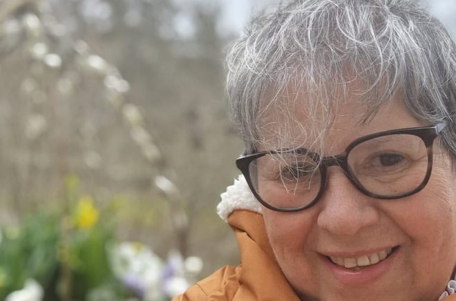 Betulia Eriksson debuterar med den lyriska memoaren Drakhuset