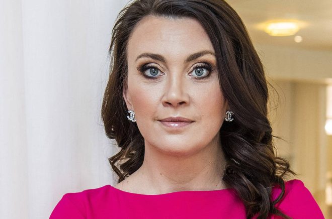 Camilla Läckbergs nya bok Vingar av silver sålde flest böcker alla format - och drog in mest pengar under andra kvartalet 2020. Foto: Claudio Bresciani/TT (Pressbild).