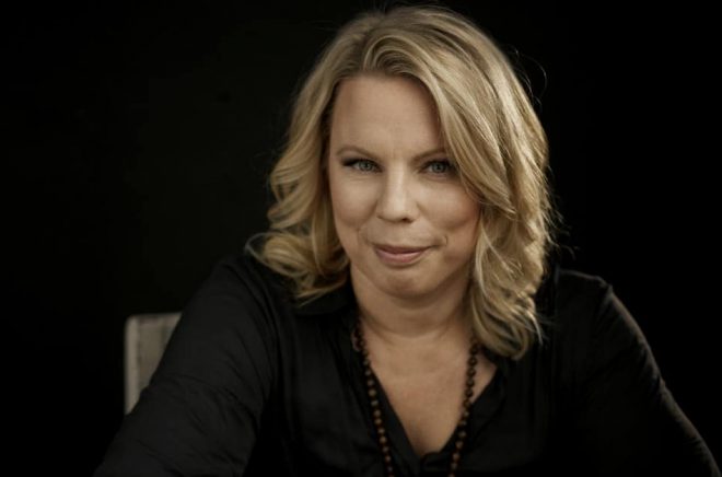 Caroline Engvall är aktuell med reportageboken Fällan. Bild: Gabriel Liljevall