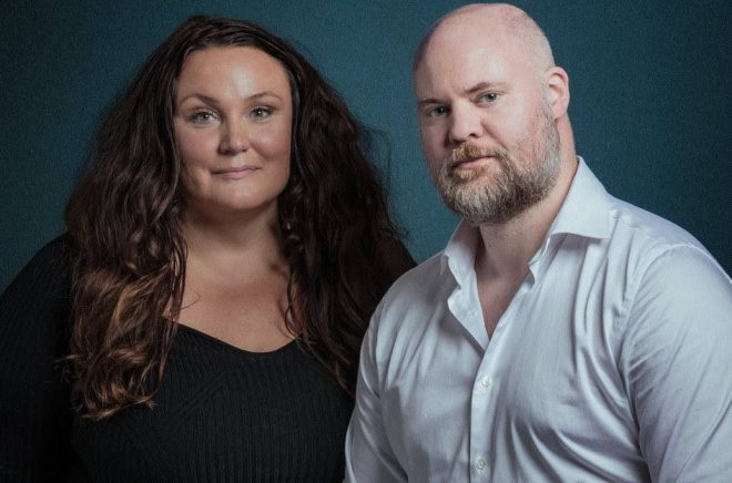 Saga Egmont har skrivit ett 7-boksavtal med Emma och Lukas Olofsson. Pressbild.