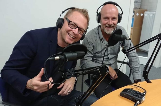 Dennis Westerberg och Tomas Lydahl spelar in podcast och ljudböcker tillsammans. Foto: Sölve Dahlgren