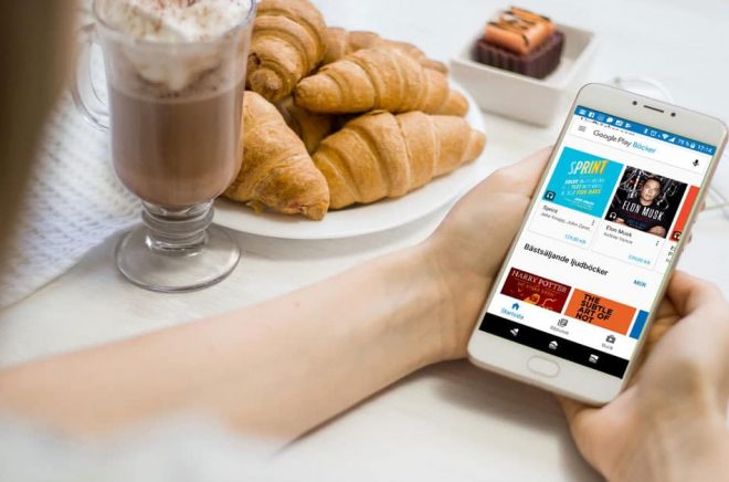 Nu erbjuder Google Play även ljudböcker på både engelska och flera andra språk - däribland svenska. Foto: Fotolia. Montage: Boktugg.