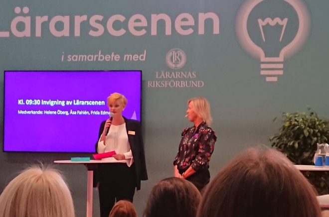 Frida Edman inviger Lärarscenen på Bokmässan 2018. Foto: Boktugg.