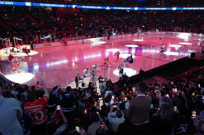 Utsålt i Globen, förlåt Avicii Arena, då 13 300 hockeyfans kom för att se Detroit vs Toronto. Foto: Boktugg.