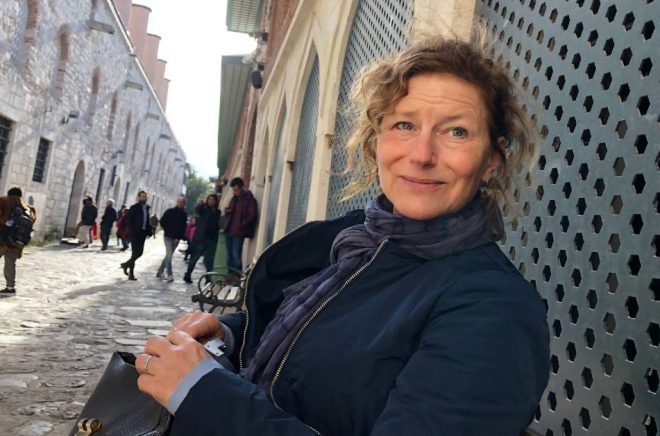 Pernilla Ståhl driver förlaget Palaver Press som är mottagare av Anna von Schéele-stipendiet 2023. Bild: Pressbild