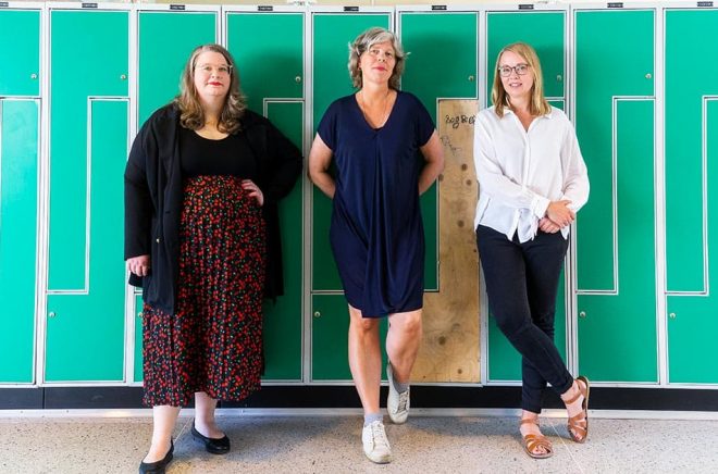 Författartrion Lisa Bjärbo, Johanna Lindbäck och Sara Ohlsson. Foto: Gustav Gräll.