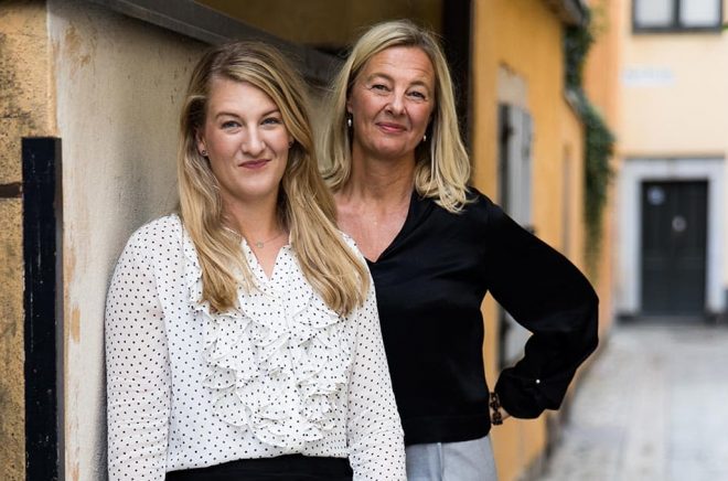 Siri Lindgren och Magdalena Hedlund på Hedlund Agency. Foto: Hanna Berg.
