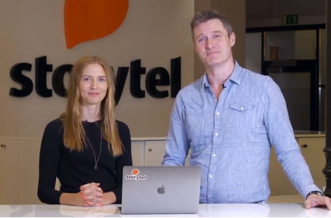 Sofie Zetterberg, CFO och Jonas Tellander, CEO, presenterar nya siffror för Storytels tillväxt. Foto: Storytel.