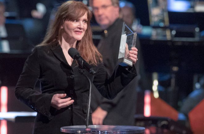 Isländska författaren Auður Ava Ólafsdóttir fick Nordiska rådets litteraturpris 2018. Foto: Terje Pedersen/NTB Scanpix/TT