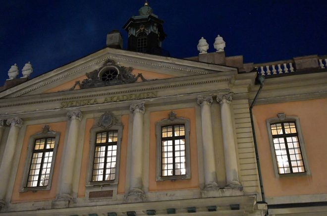 Stockholms stad har beslutat att inleda en förhandling med Svenska Akademien om det över hundra år gamla hyresavtal som kostar kommunen flera miljoner kronor per år. Arkivbild: Jonas Ekströmer/TT.