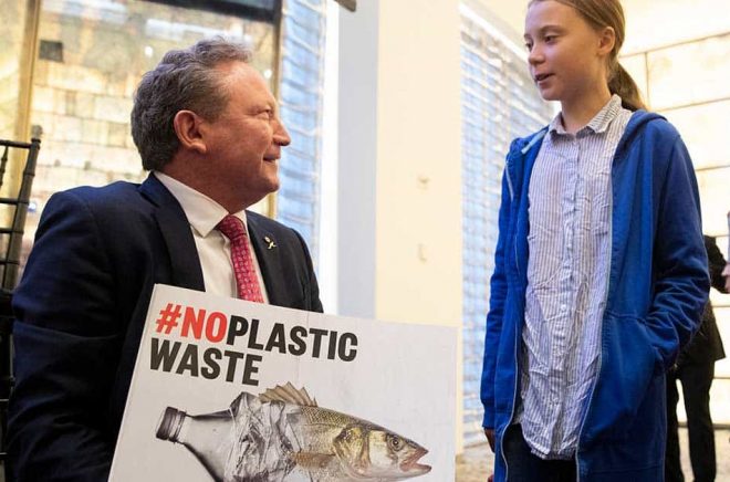 Greta Thunberg talar med den australiske affärsmannen Andrew Forrest i New York. Arkivbild: Mary Altaffer.