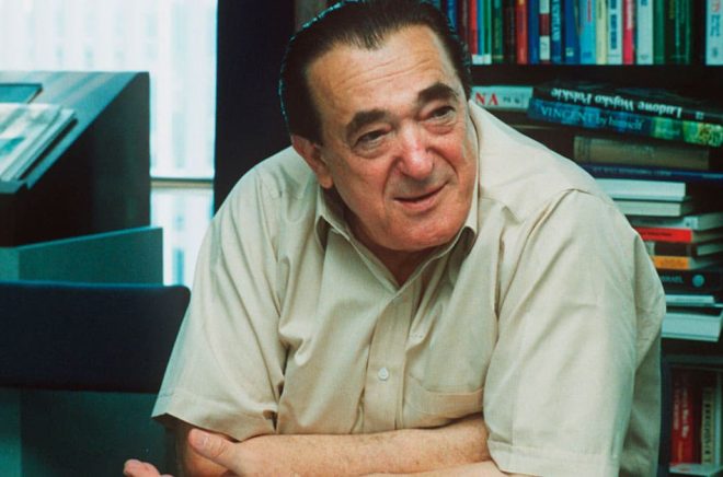 Den brittiske tidningskungen Robert Maxwells uppgång och fall skildras i den nu prisade biografin. Foto: AP/TT.