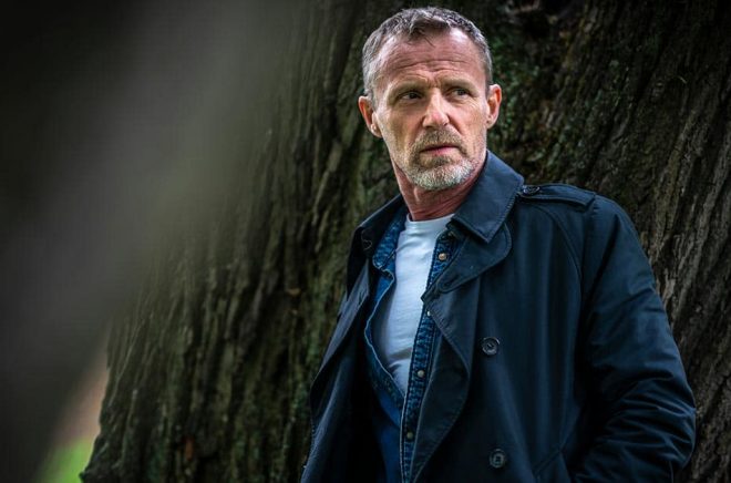 Parallellt med att skriva om Oslo-polisen Harry Hole hjälper Jo Nesbø en vän med en ny tv-serie om Leonard Cohen. Pressbild: Heiko Junge/NTB/TT.