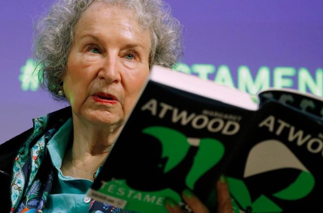 Margaret Atwood är en av de författare som utsatts för manustjuven. Arkivbild: Alastair Grant/AP/TT.