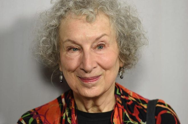 Jordan Strauss/AP/TT
Margaret Atwood och 9 000 andra författare skriver brev till vd:ar på AI-företag. Arkivbild.