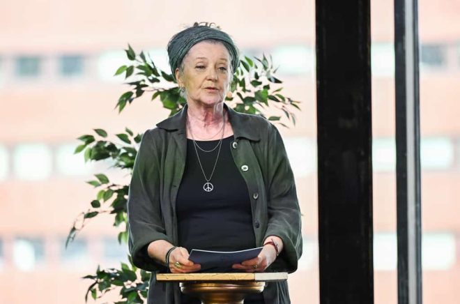 Annika Edlund tillkännager årets Almapristagare på Kulturhuset i Stockholm. Foto: FREDRIK SANDBERG/TT.