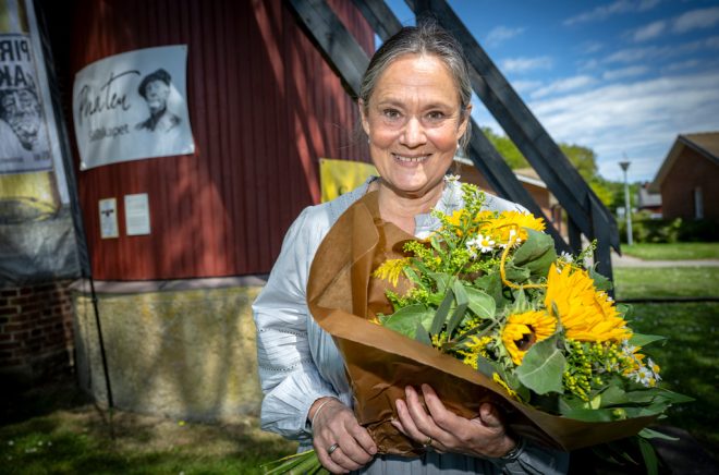 Pernilla August tänker plöja ner prissumman lokalt. Foto: Johan Nilsson / TT.