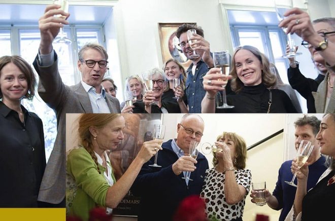 Övre bilden: Personalen med Albert Bonnier i spetsen på Albert Bonniers förlag som ger ut Olga Tokarczuk och Peter Handke skålar i champagne. Foto: Pontus Lundahl / TT.
Nedre bilden: Karin Hökby, Cloffe Widén, Berit Gullberg, Lena Nylén Tyrstrup och Rickard Günther på Colombine Teaterförlag som ger ut Peter Handke skålar i champagne. Peter Handke får Nobelpriset i litteratur 2019. Foto: Karin Wesslén, TT.