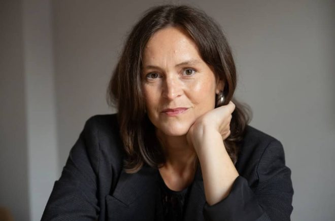 Elin Cullhed vänder på den klassiska kärleksmyten som blir Eurydike och Orfeus. Foto: Fredrik Sandberg/TT.