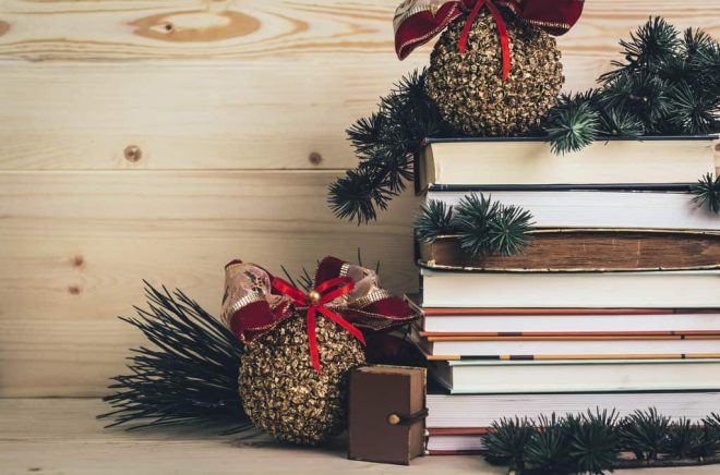 Medan julhandeln som helhet väntas gå ner kan bokbranschen gynnas i jakten på mindre dyra julklappar. Arkivbild: IGOR SINKOV.