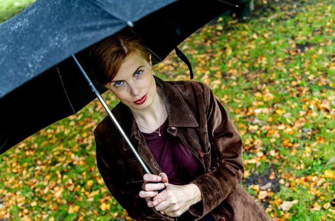 Det tar oftast flera år för mig att hitta en väg, det måste vara sannolikt och i linje med karaktärernas väsen, säger Lydia Sandgren som kommer med sin uppföljande roman, fem år efter debuten. Foto: Adam Ihse/TT.