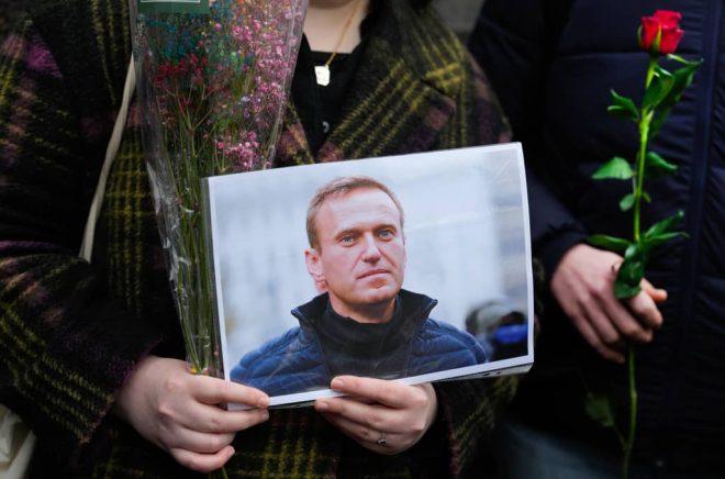 Den döde ryske oppositionspolitikern Aleksej Navalnyjs självbiografi ges ut över hela världen 22 oktober – även på svenska. Foto: JAVAD PARSA