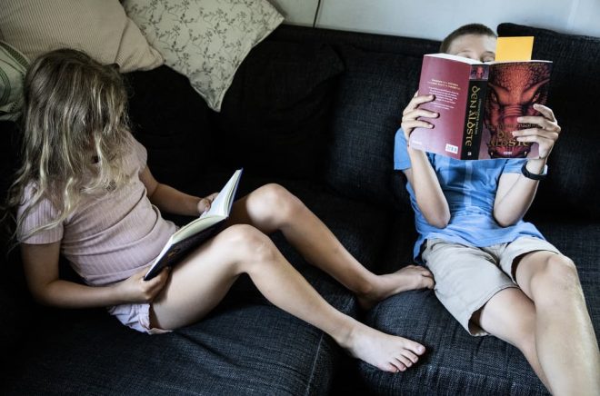 Barn och unga som tipsar om böcker har på senare tid blivit något av en trend. Arkivbild: CHRISTINE OLSSON/TT