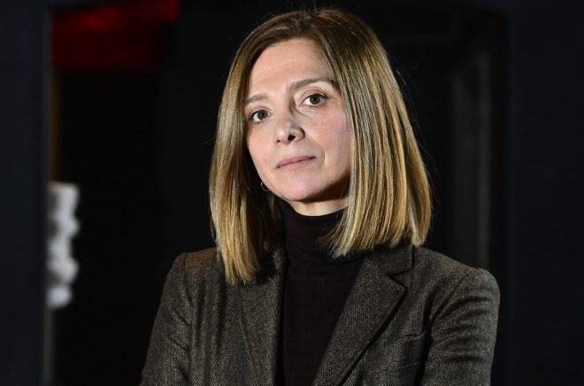 Journalisten och författaren Samar Yazebk kommer till Stockholm och Dramaten med sin nya bok. Foto: Jonas Ekströmer/TT