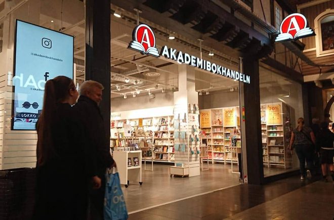 Akademibokhandeln på Väla är en av de butiker som sålt bra av Delia Owens bok. Foto: Boktugg.