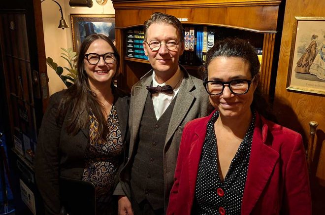 Pamela Schultz Nybacka och Matilda Berg tar över Deckarbokhandeln 15 november efter Tomas Lönn. Foto: Erik Reiland.