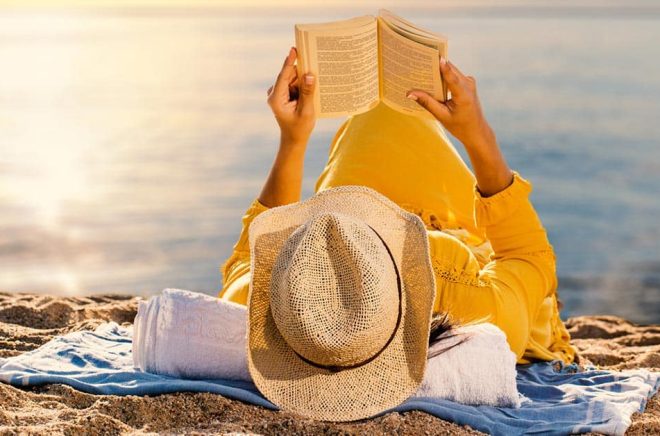 Adlibris och Axiell gör det dyrare för de allra minsta förlagen att sälja och distribuera sina böcker, menar föreningen Egenutgivarna. Foto: iStock.
