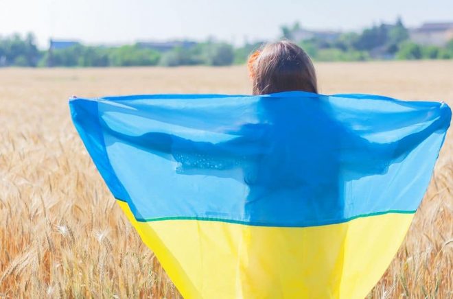 Ett sätt att hjälpa ukrainare på flykt är att fritt låta dem ta del av böcker på sitt eget språk. Foto: Istock