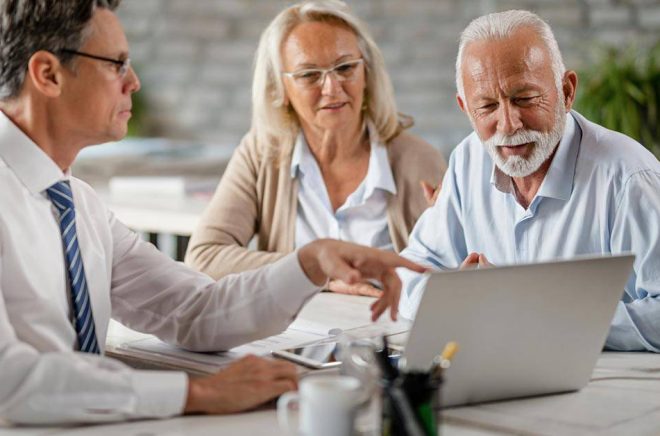 Att ge ut en bok är en investering där det inte finns någon garanterad avkastning. Foto: iStock.