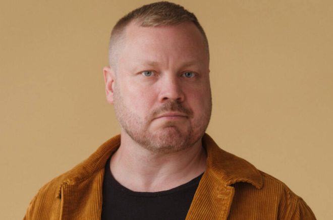 Johannes Klenell är en kulturprofil, journalist och författare. Pressbild: Viktor Gårdsäter