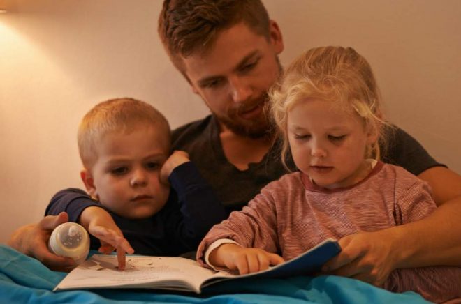 På många förskolor kan familjer låna hem böcker gratis. Men författarna går då miste om sin ersättning. Foto: iStock