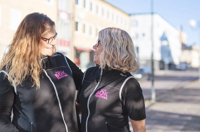 Carina Bergsten och Tora Lindberg är projektledare för Kiruna Bokfestival.
Foto: Linda Johansson