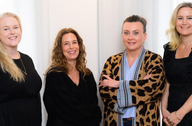 Från vänster: Lisa Bjerre, Malin Karim, Camilla Läckberg, Anna Bågstam. Foto: Stefan Tell.