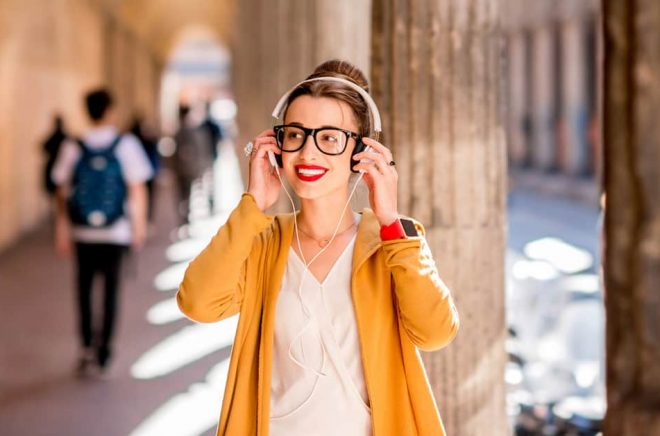 Nu kan italienarna välja på ännu en svensk ljudbokstjänst då Bookbeat lanserar i både Italien och Spanien. Foto: iStock.