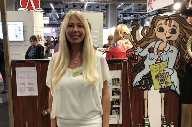 Susanne MacFie, ägare och författare på Memo förlag. Foto: Boktugg
