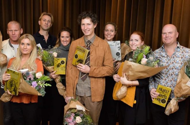 Några av Guldboks-pristagarna. Fr v: Mons Kallentoft, Jenny Warsén, Anders Hansen, Denise Rudberg, Stefan Ahnhem, Mia Clase, Anna Lindelöw, Mattias Edvardsson. Foto: Stefan Tell