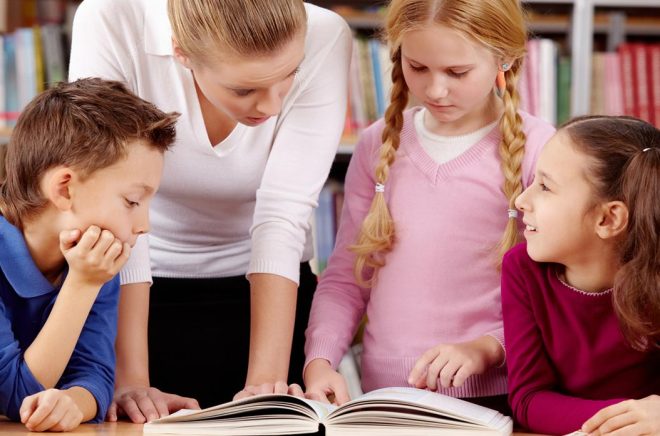 Alla skolor ska ha ett bemannat skolbibliotek kräver regeringen - och hävdar att de 433 miljoner de skjuter till ska räcka trots att alla andra kan räkna ut att det inte stämmer. Foto: iStock.